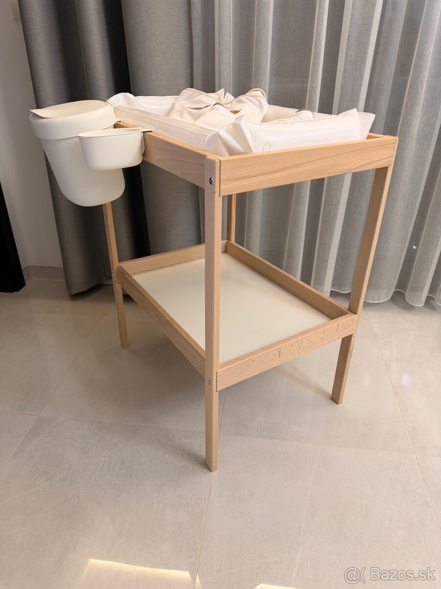 Prebaľovací pultík + príslušenstvo - 2