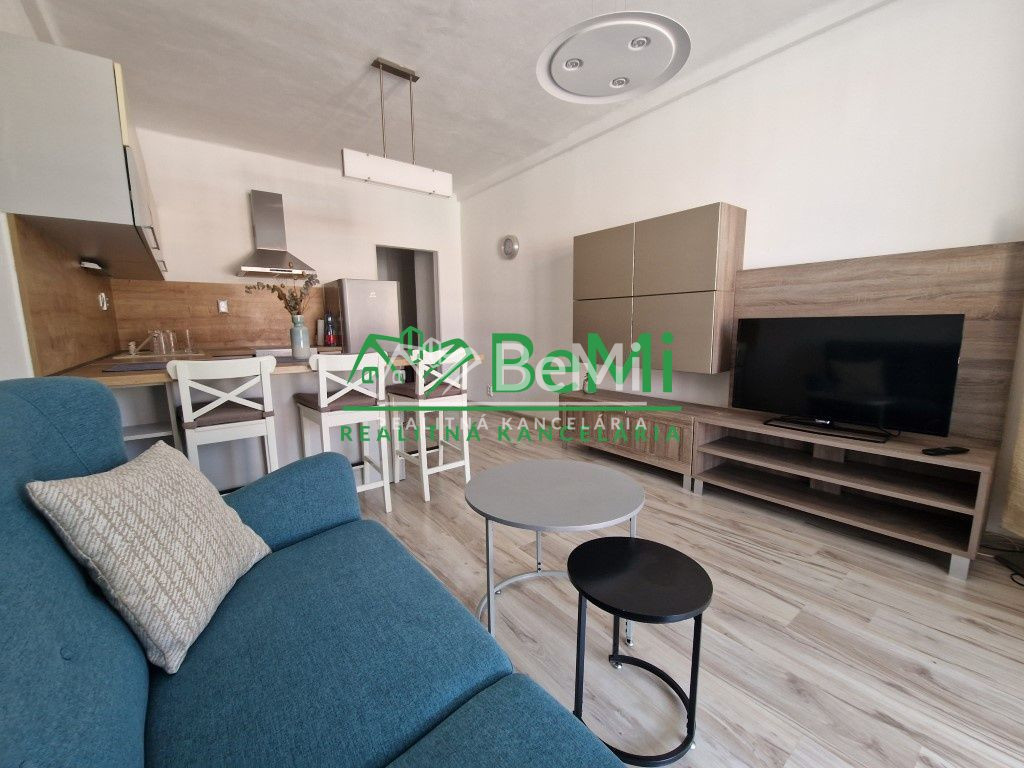 REZERVOVANÉ Centrum Nitry 3 - izbový byt v zateplenom tehlov - 2