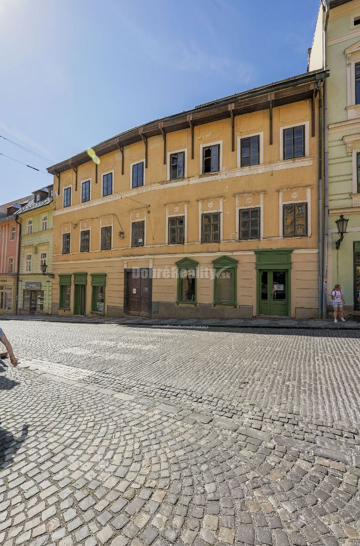 PREDAJ - investičná príležitosť - historocká budova Banská Š - 2