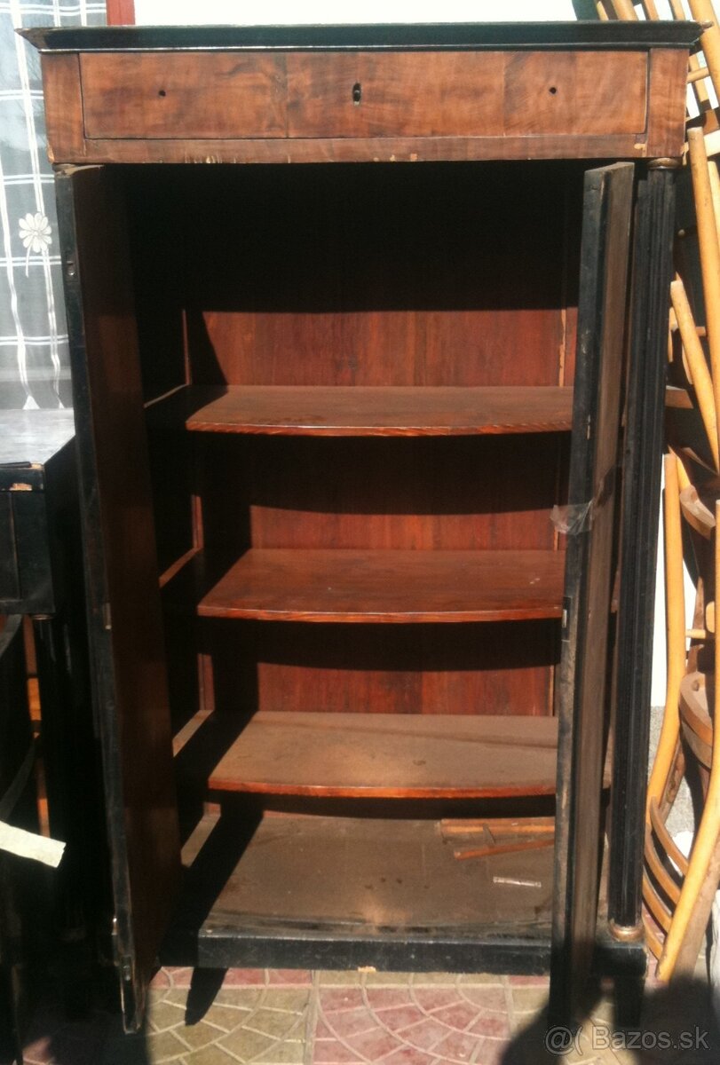 Empír / Biedermeier vertiko - 2