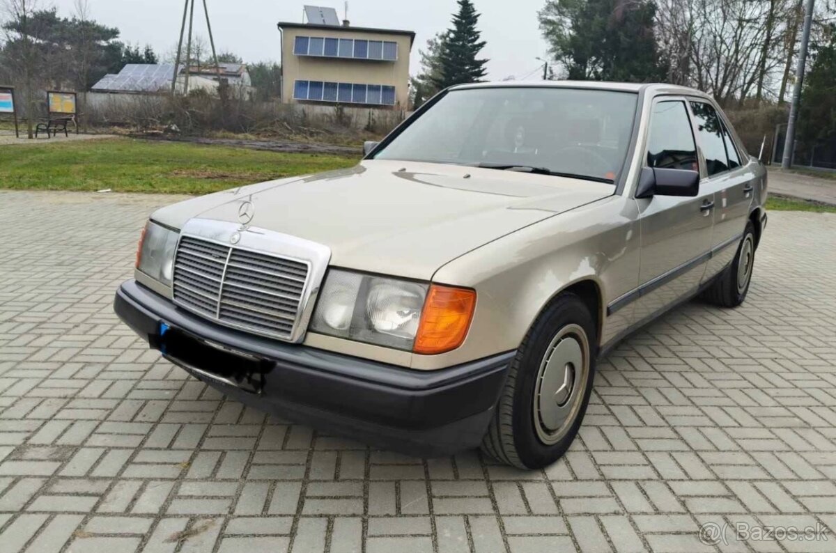 Mercedes-Benz 200E - 2