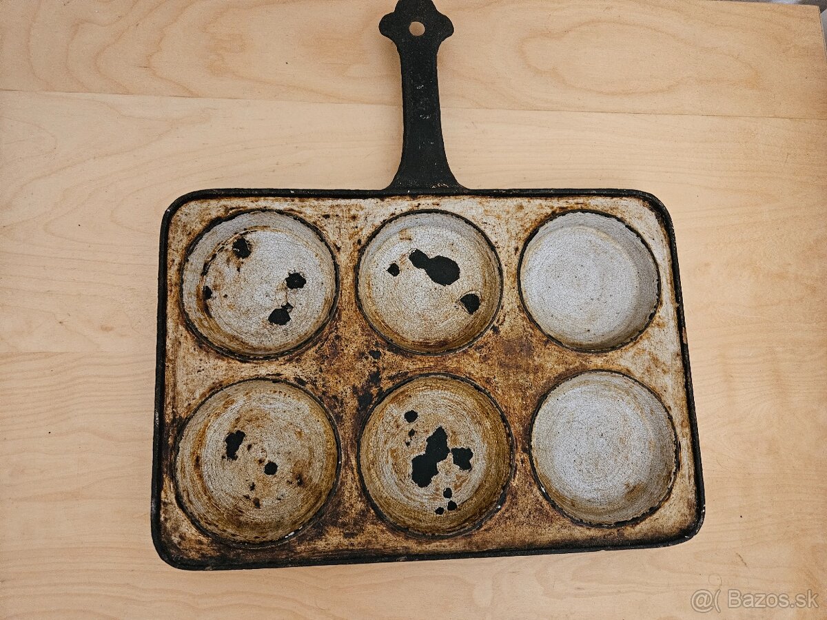 Liatinová starožitná forma cena 25€ - 2