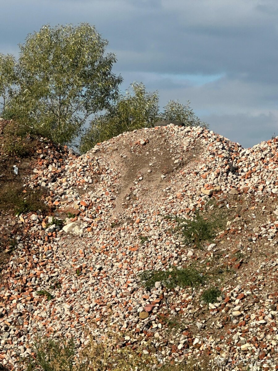 ZDARMA stavebná suť do zásypov - 2