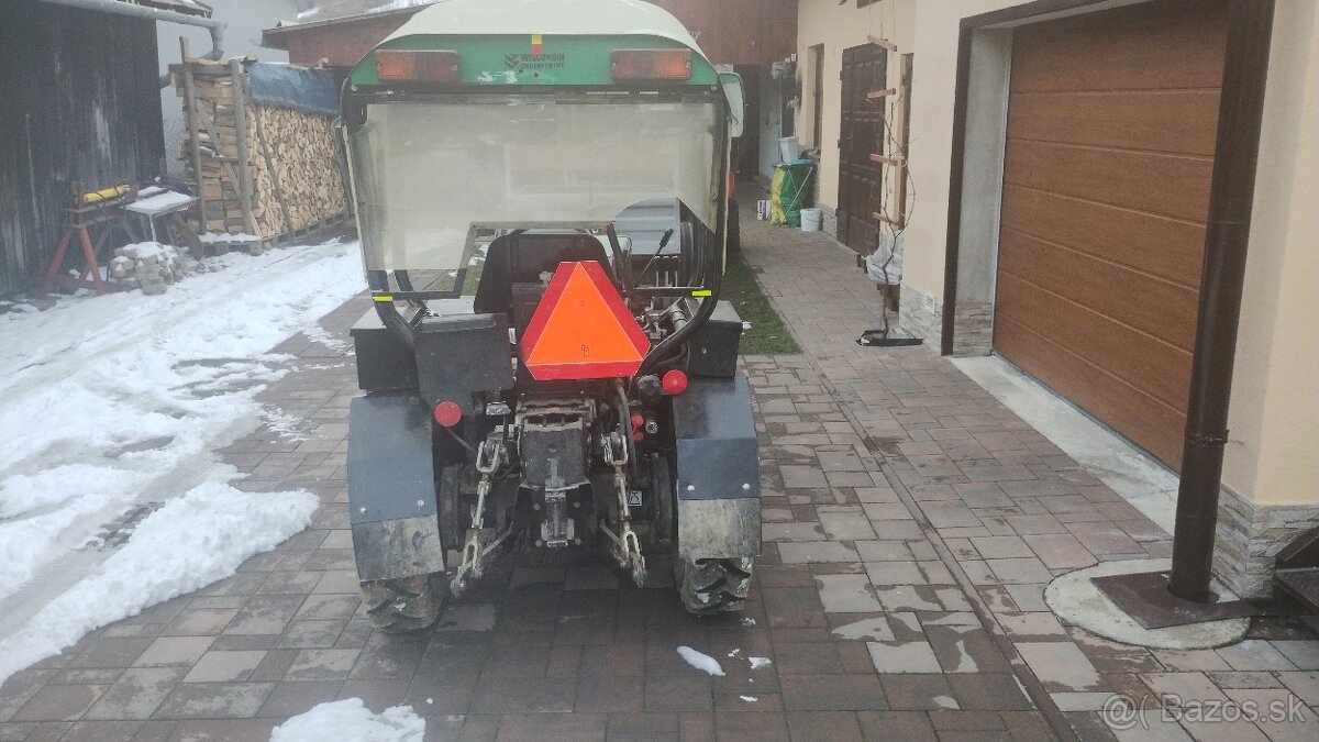 Malotraktor- Farmár Wisconsin - 2