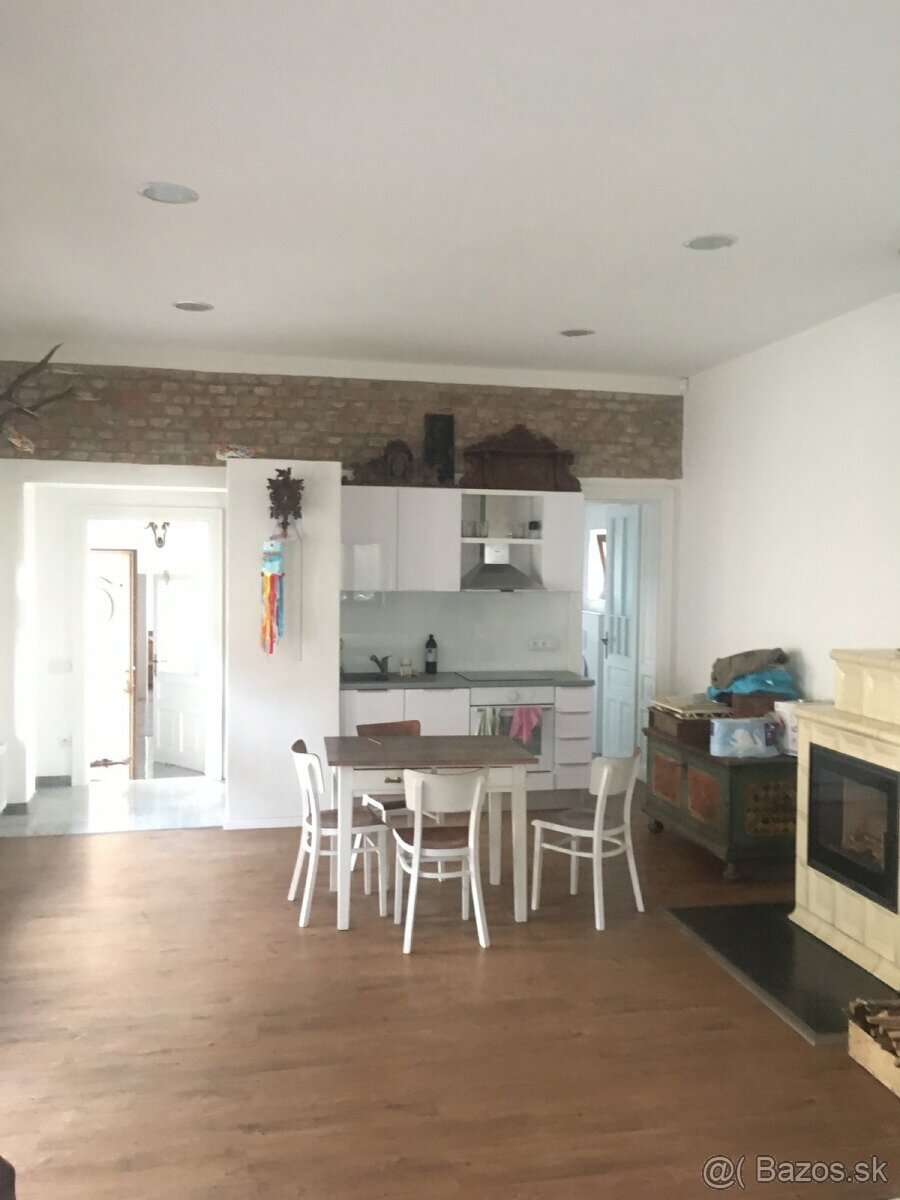 Chalupa na prenájom - Unín - 2