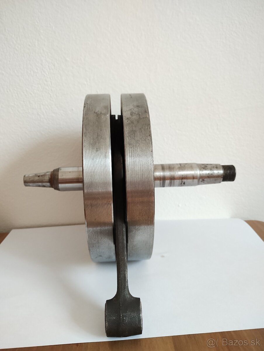 Predám po renovácii klikovku na motocykel jawa pérák 250 - 2