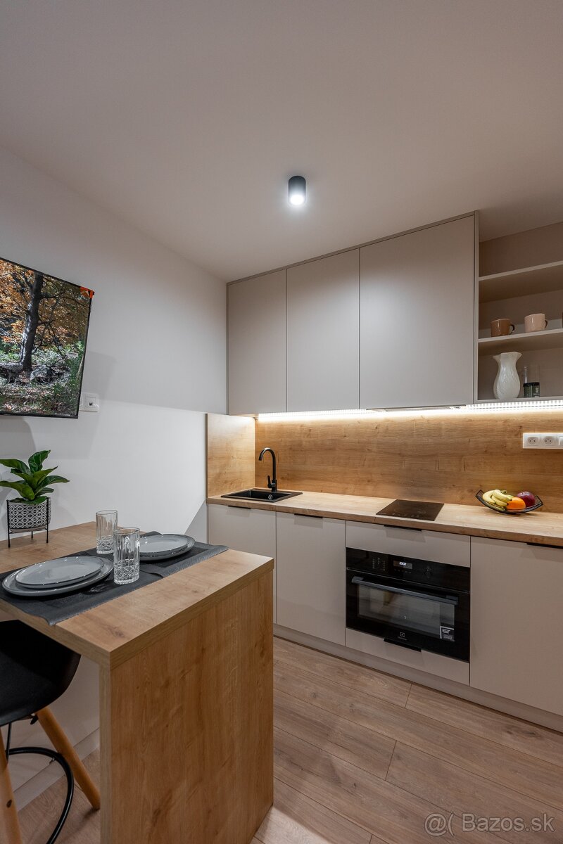 1 - izbový byt na predaj, Karpatská ul., Košice-Staré mesto - 2