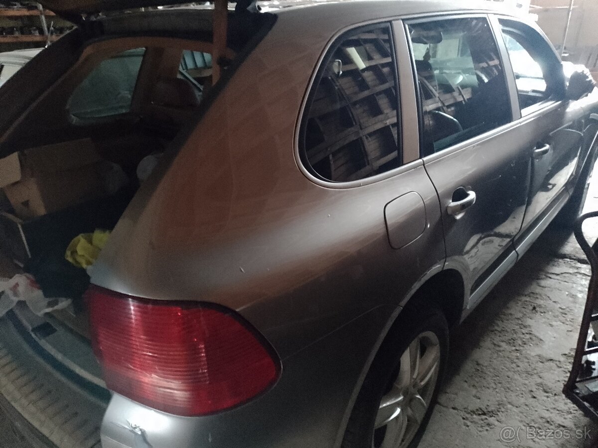 Porsche Cayenne 4.5s - 2