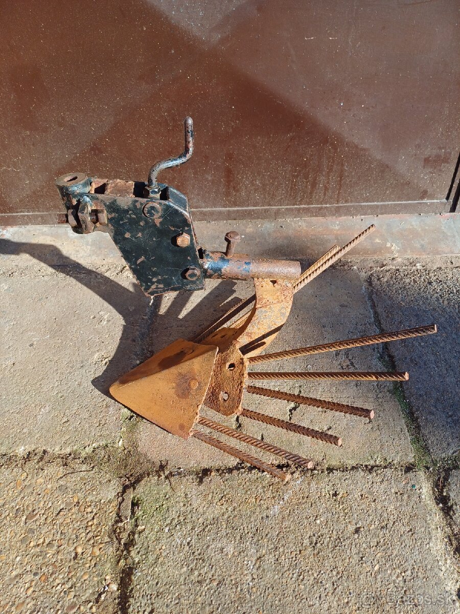 Vyorávací pluh za malotraktor - 2