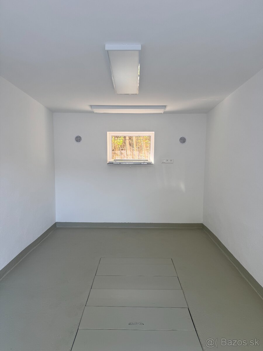 Moderná Garáž - Radvaň - 2