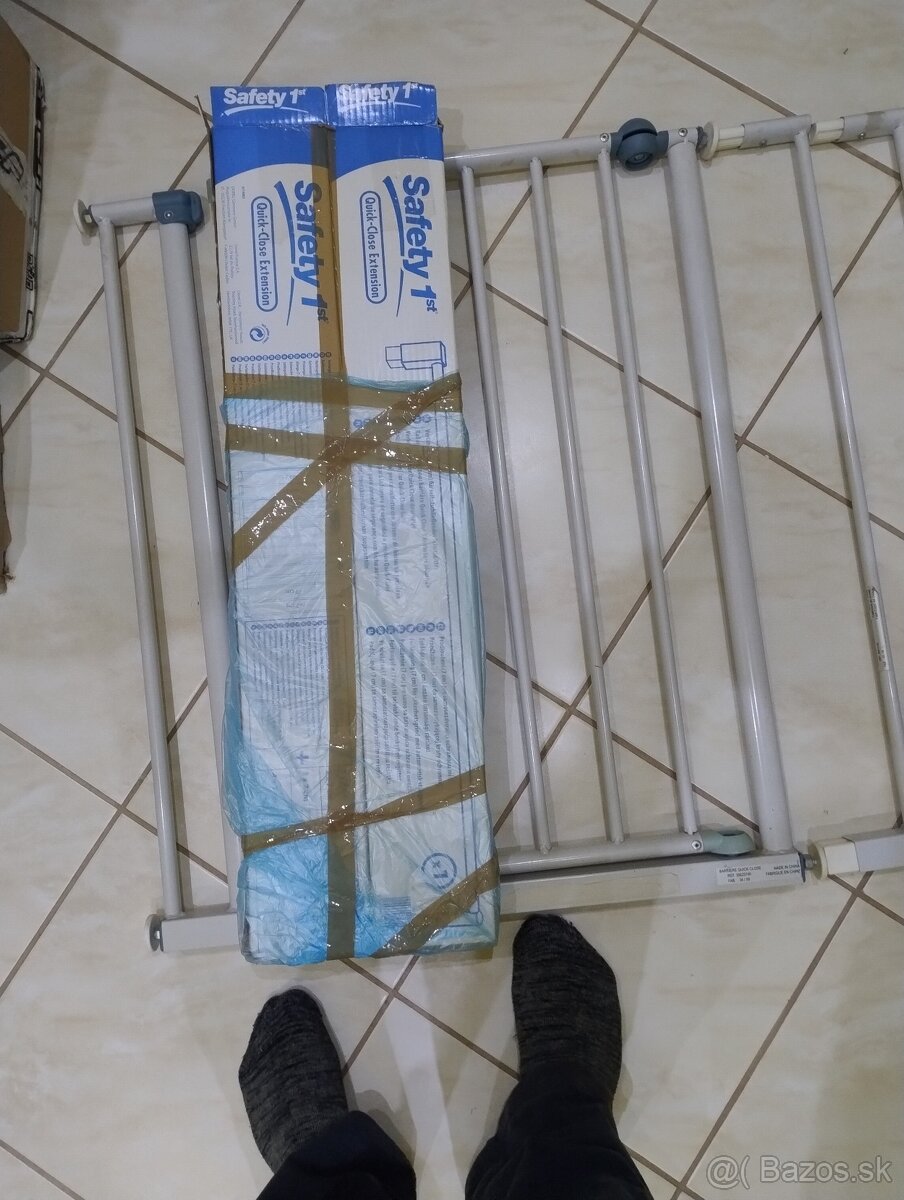 Predám zábranu na schody . - 2