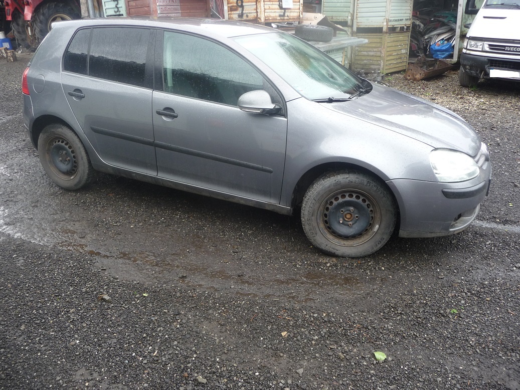 Volkswagen Golf 5......................nahradne diely - 2