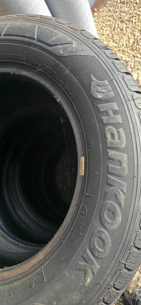 Hankook Vantra LT 215/65 R16C - 2