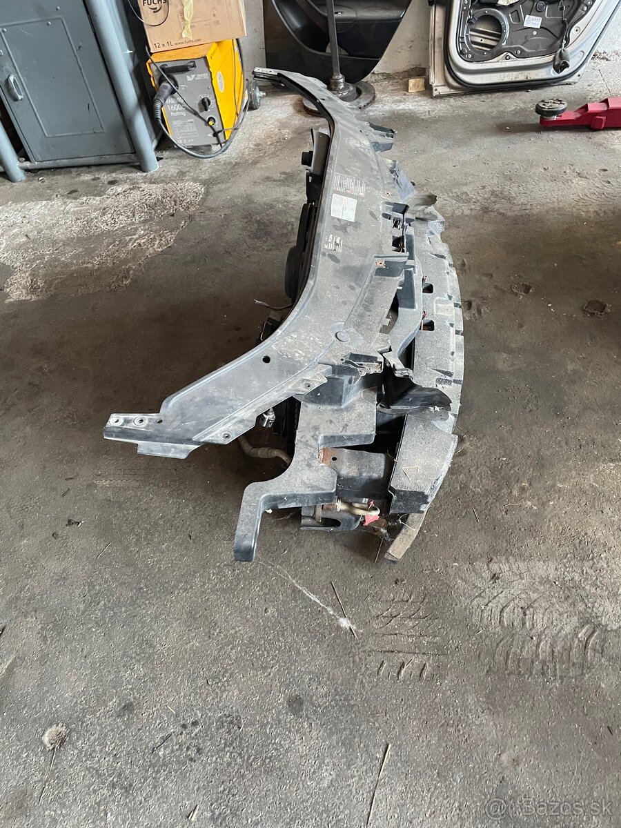 Chladicova stena Passat b6 - 2