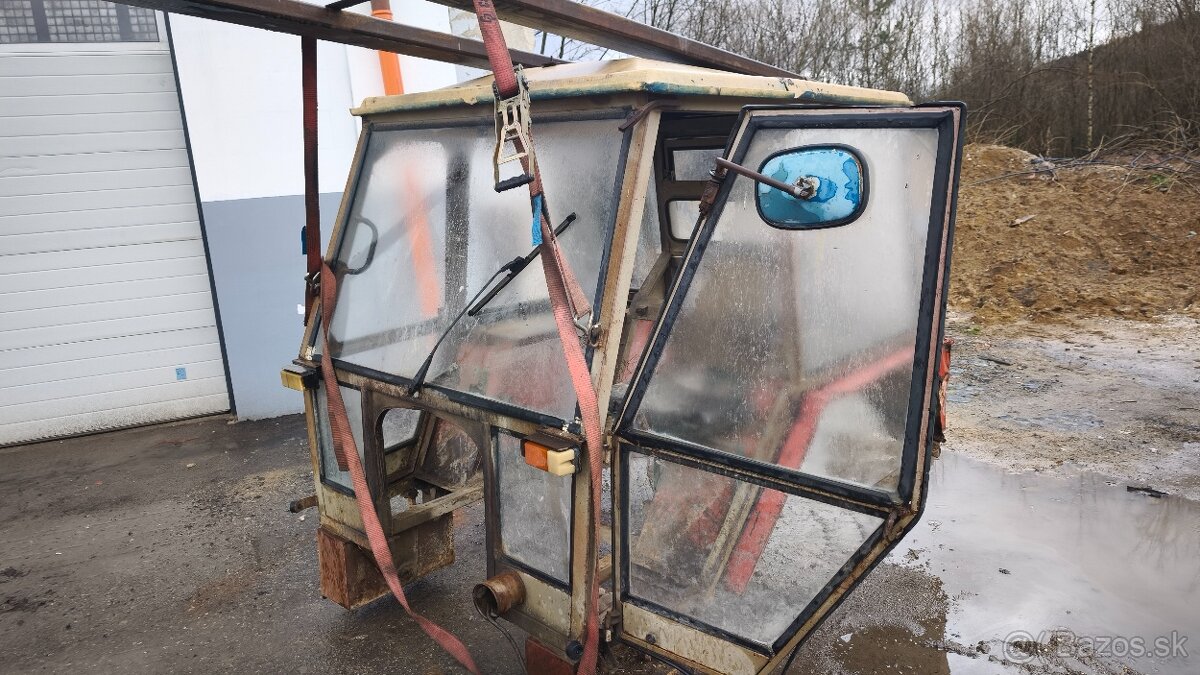 Kabína Zetor 6911 - 2