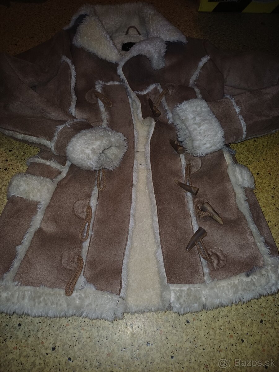 Predam kabaty s bundy - 2