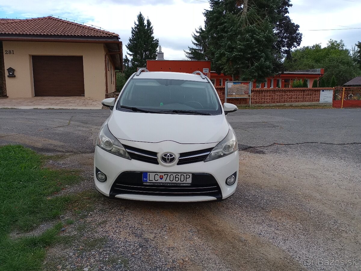 Predam Vymením Toyota Verso - 2