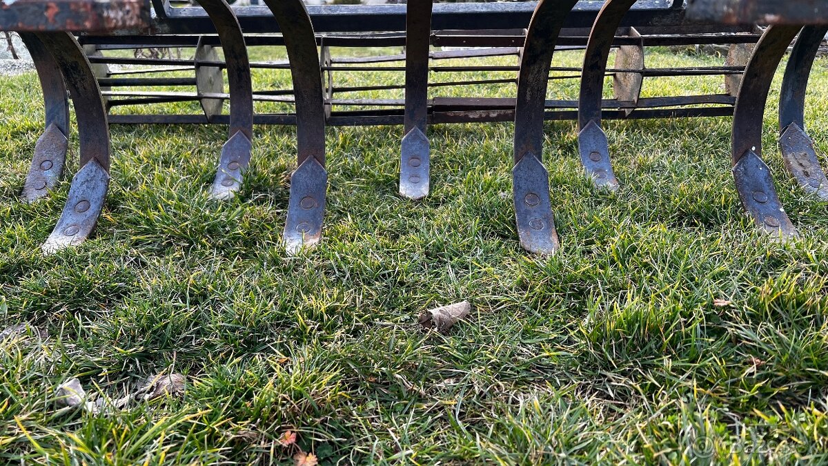 Predám náradie za malotraktor - 2