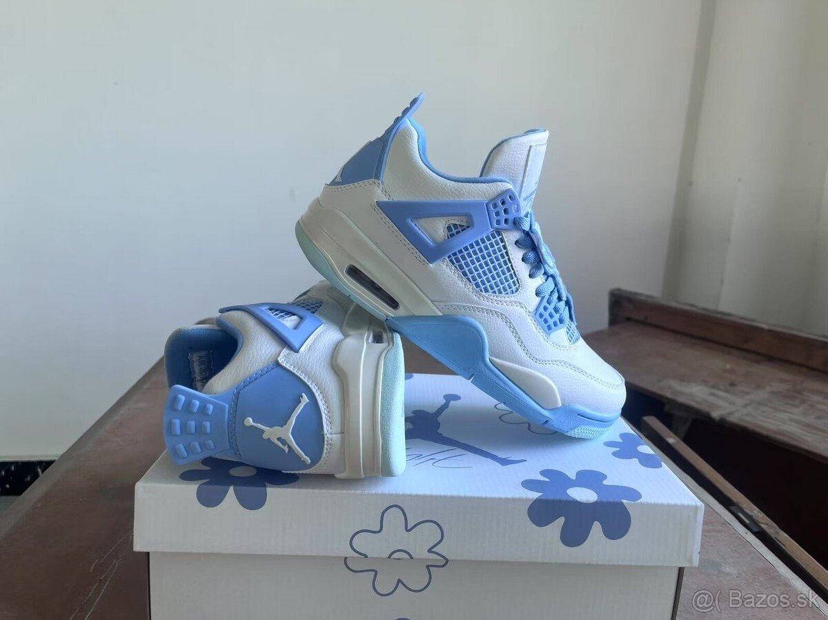 Jordan Retro 4 Flowers - 2