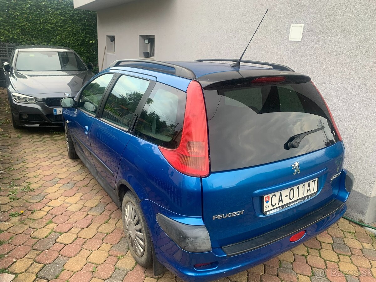 Predám Peugeot 206 SW r.v. 2004 - 2