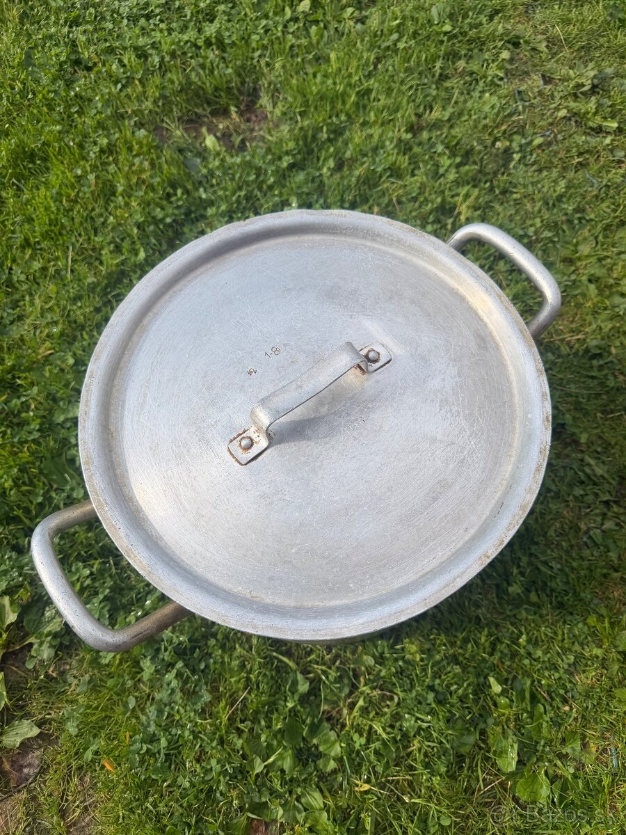 Veľký hrniec – cca 30 l - 2