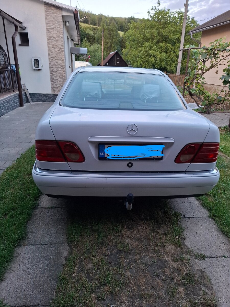 Mercedes benz - 2