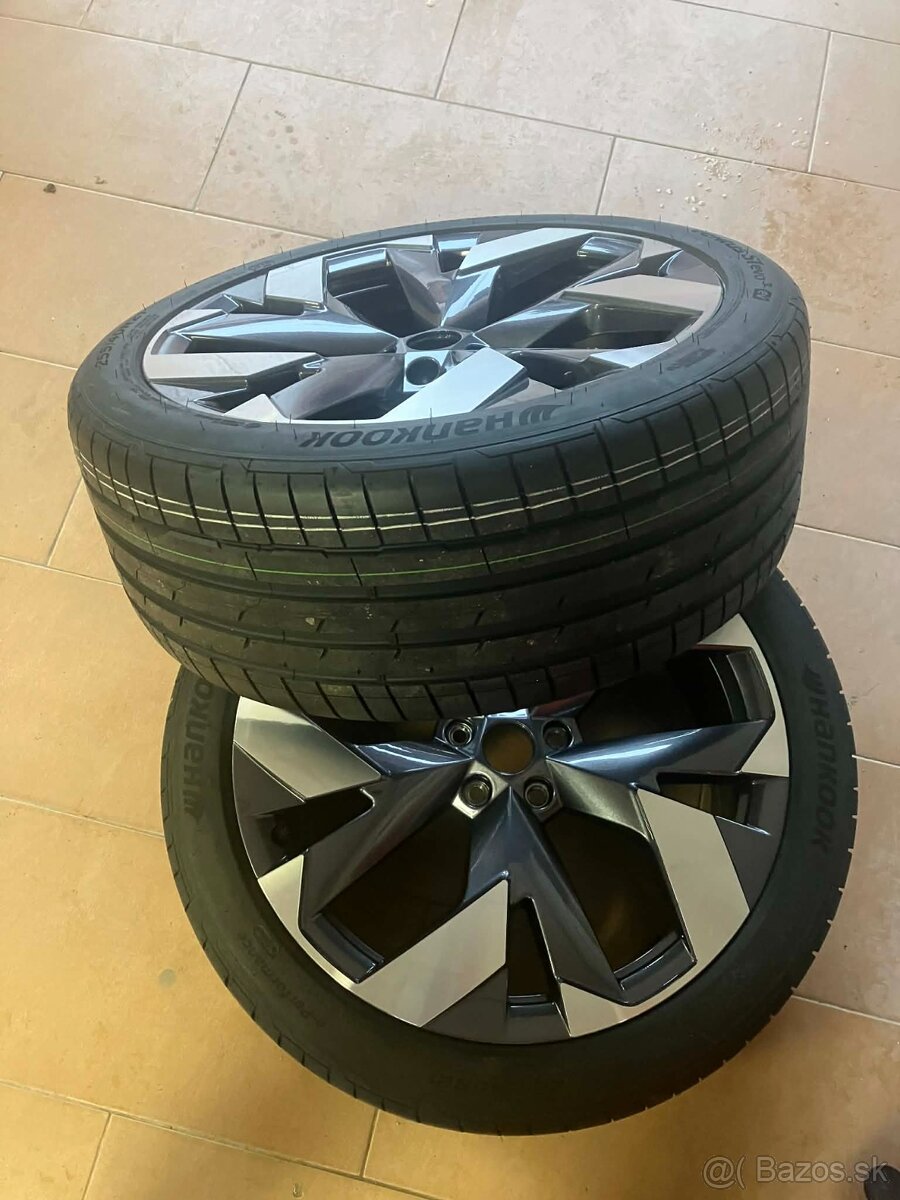 Škoda Enyaq RS - 2