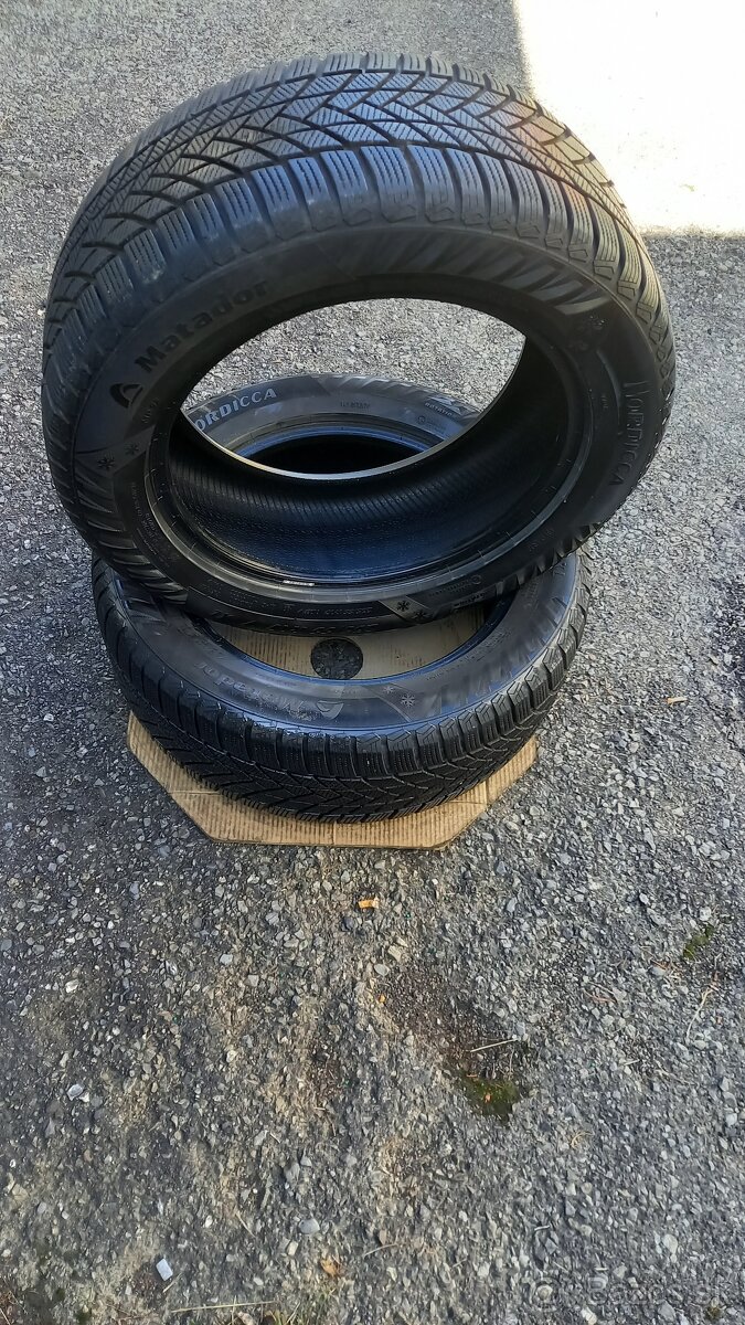 Zimné pneumatiky 235/55R17 - 2