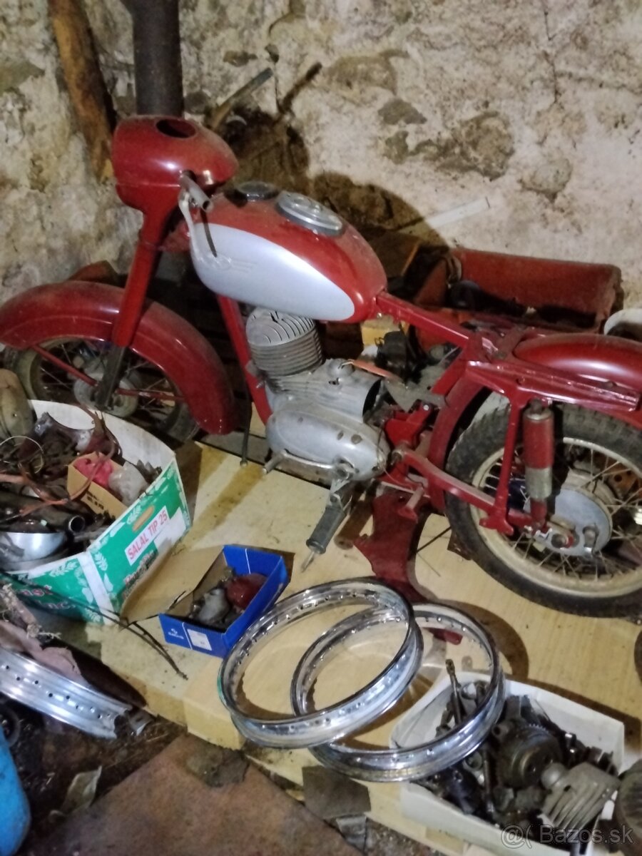 Jawa ČZ 175 356 - 2