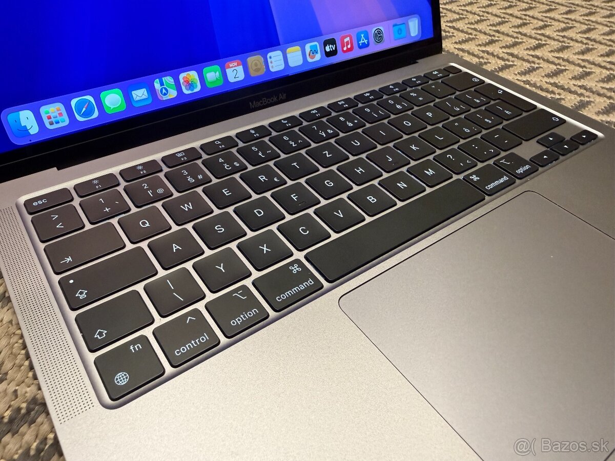 MacBook Air 13" M1, 8GB RAM, 256GB SSD - 2