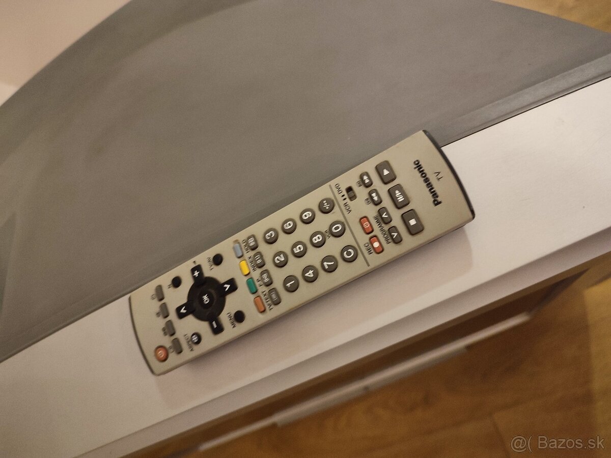 Panasonic Colour TV, Quintrix - 2