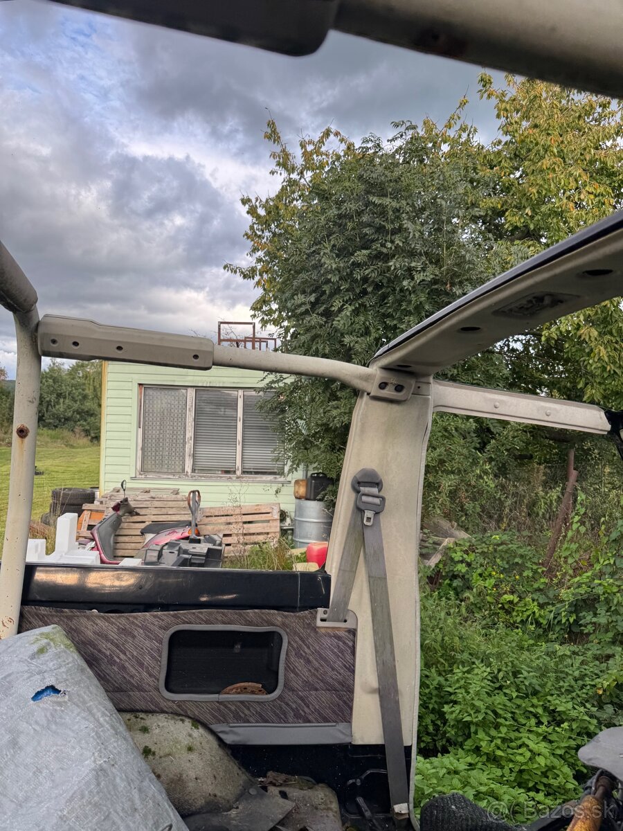 Diely Toyota Landcruiser 70 / 73