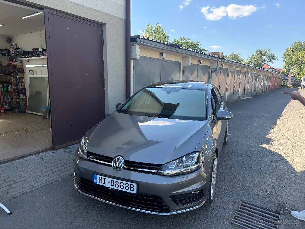 VW Golf 2.0TDI 4motion 110KW R-line - 2