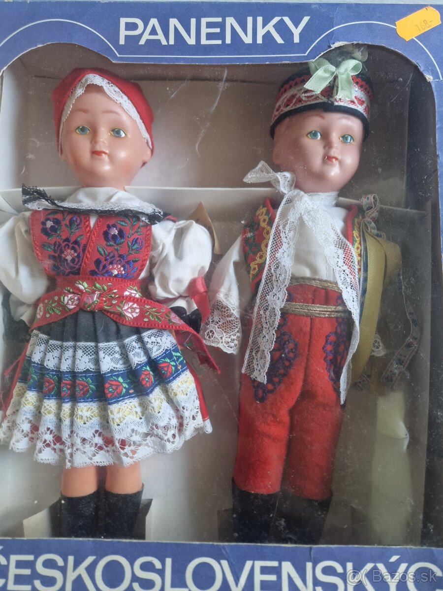 Panenky v Československych lidovych krojich - 2