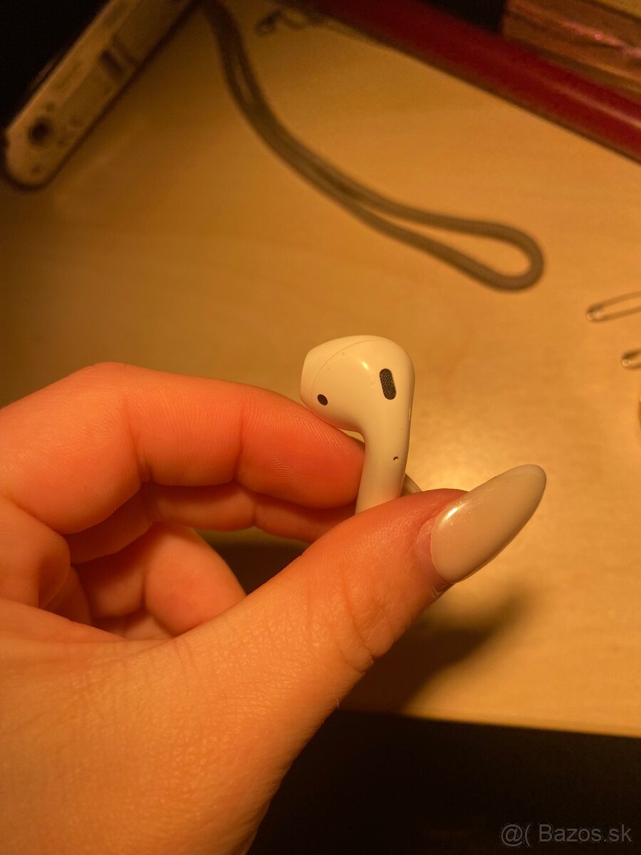 Apple AirPods 2. generácia – iba ľavé slúchadlo - 2
