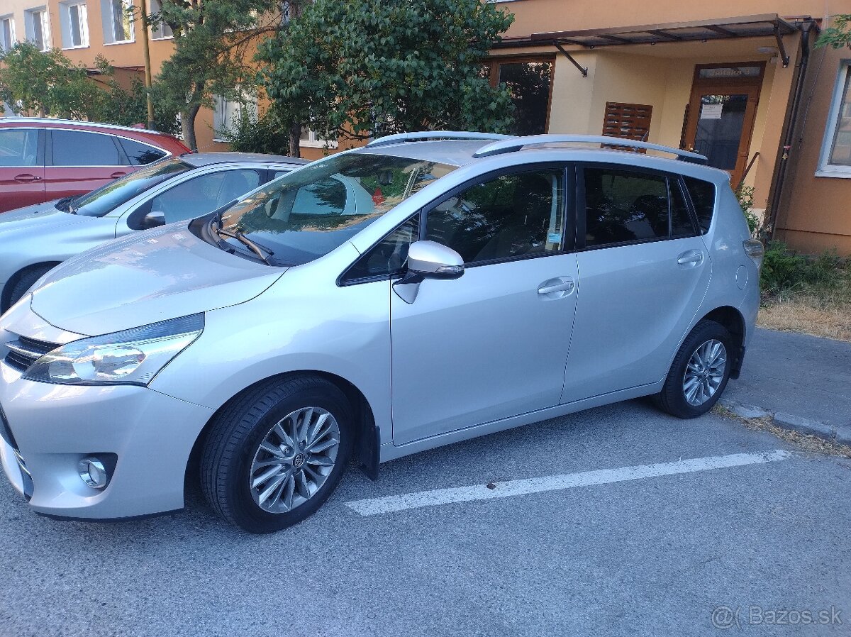 Verso rok 11/2017 - 2