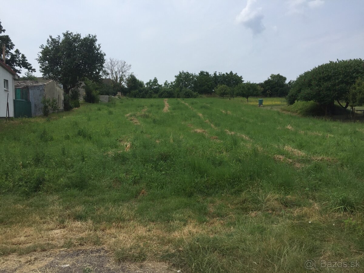 Predám stavebný pozemok - 2