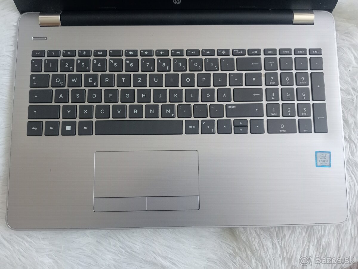 rozpredam funkčný notebook Hp 250 G6 - 2
