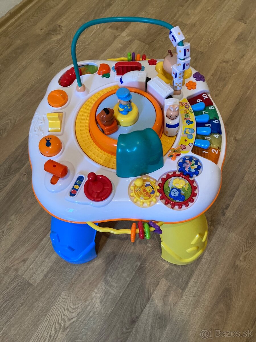 Interaktívny stolček New Baby s jazdiacim vláčikom - 2