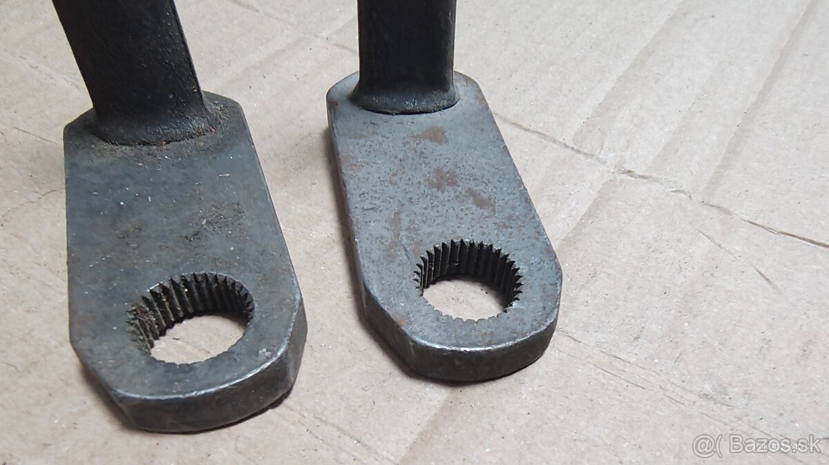 Stupačky uloženky ČZ 150c - 2