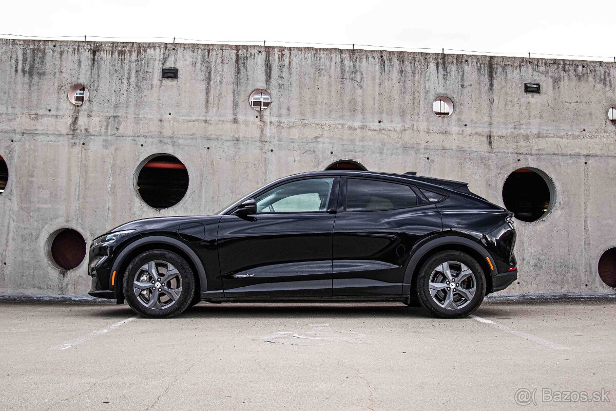 Ford Mustang Mach-E / ODPOČET - 2