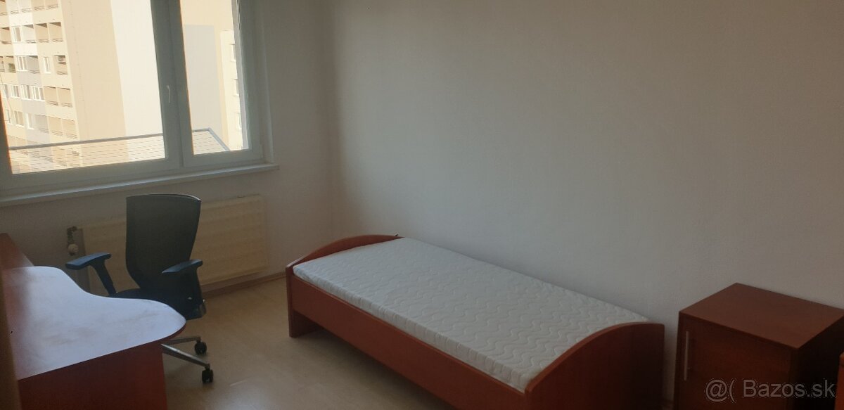 Na prenájom 2 izbový byt v centre - 2