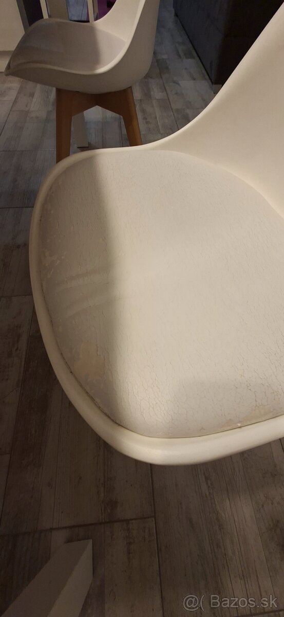 Stol a stolicky - 2