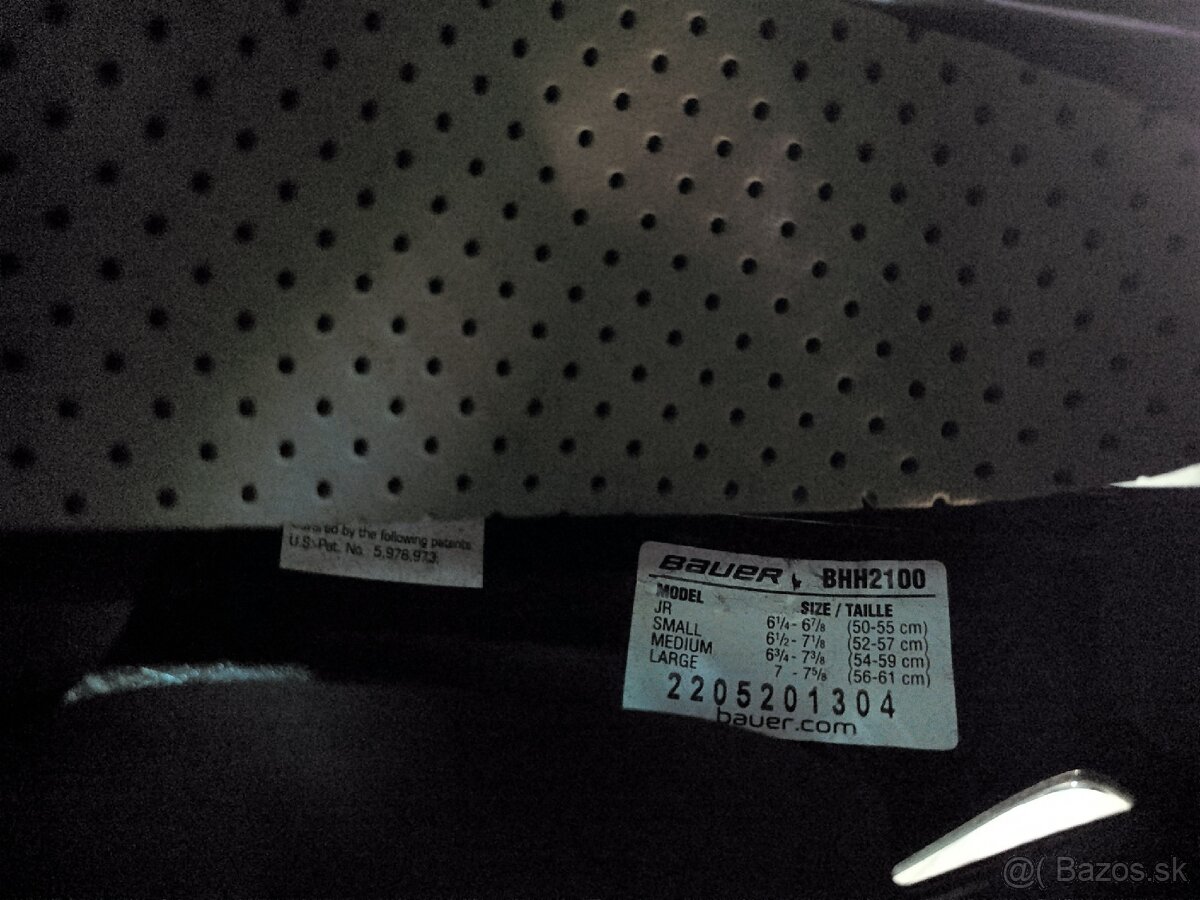 Hokejová Prilba - 2