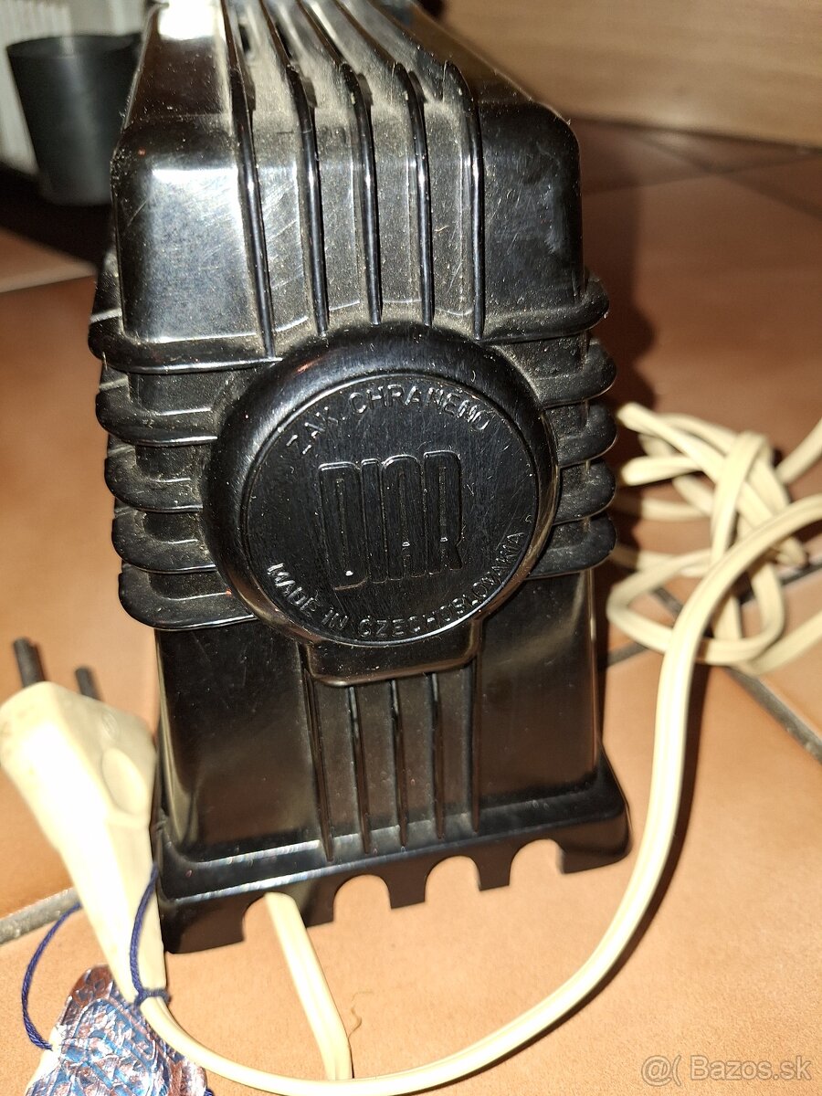 Staré diaprojektory - 2