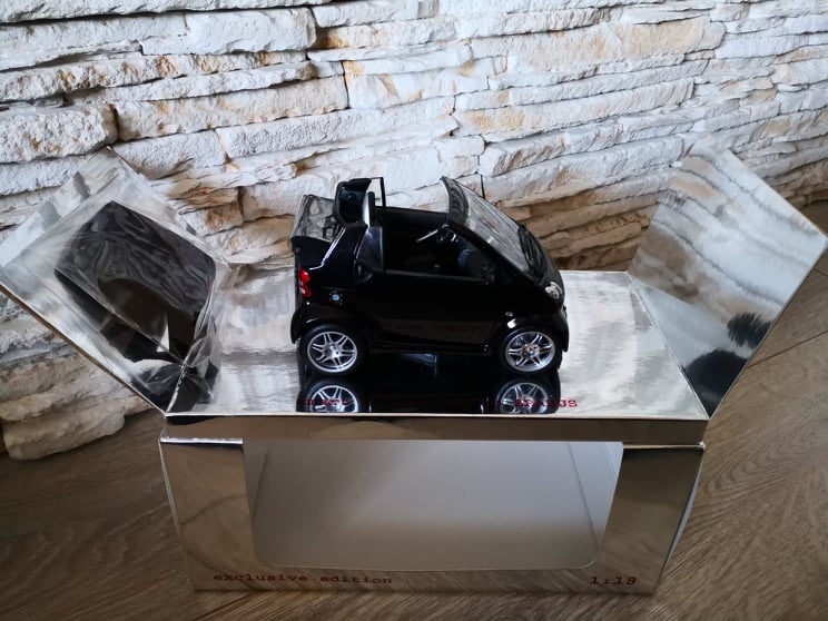 1:18 Autoart, Kyosho a ine modely - 2