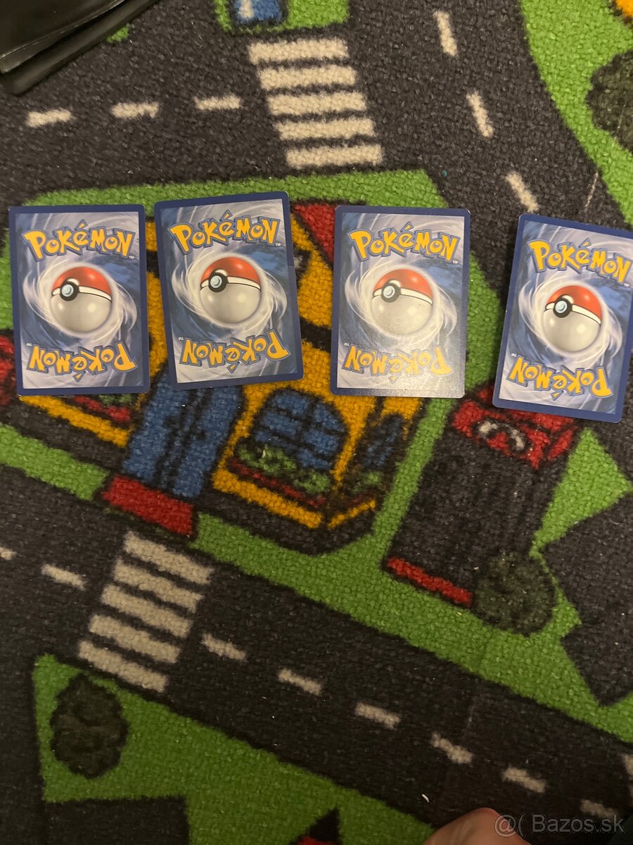 4 Pokémon karty - 2
