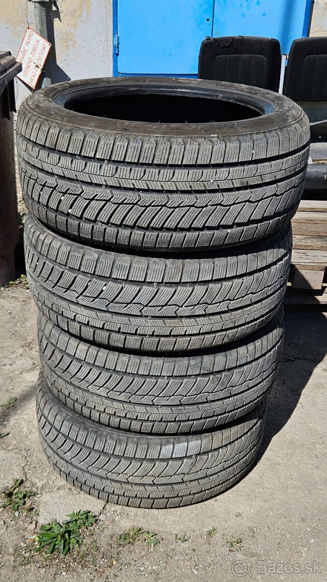 235/50 R18 - 2