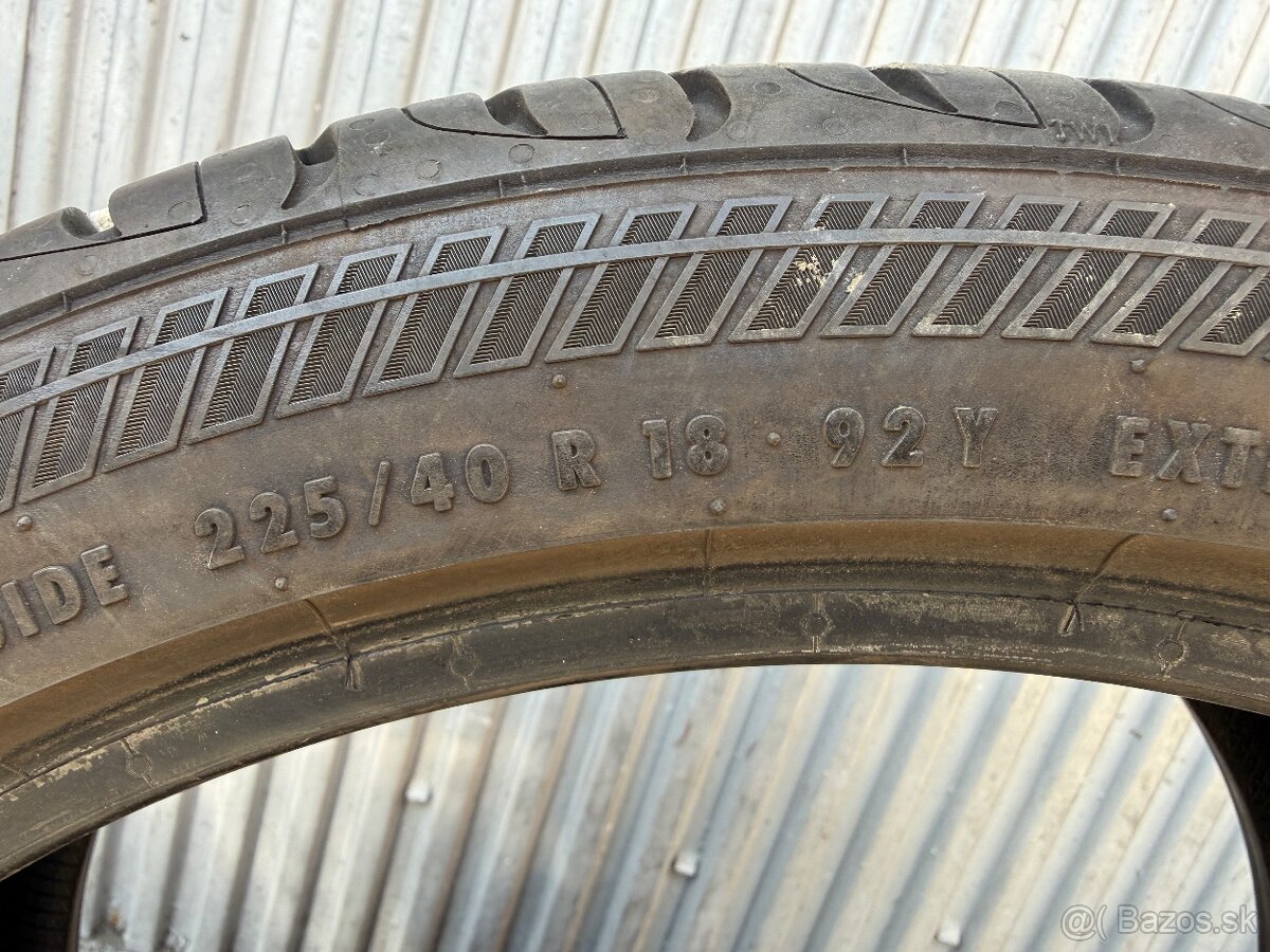 2ks Letne pneumatiky 225/40 R18 - 2