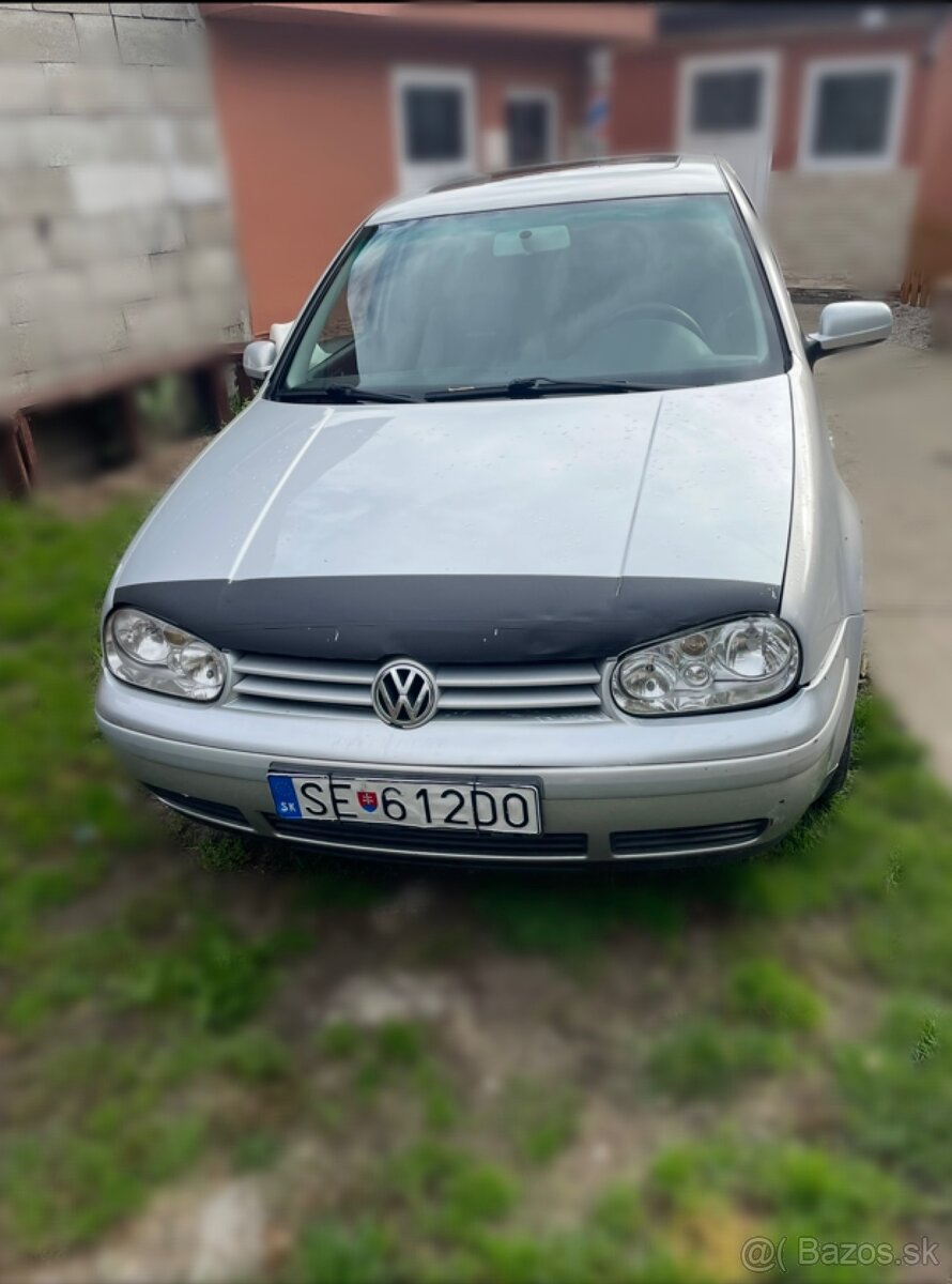 Golf 4 - 2
